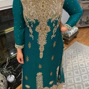 SHALWAR KAMEEZ - Indian Pakistani Bengali Green Kameez and Shalwar Size Large